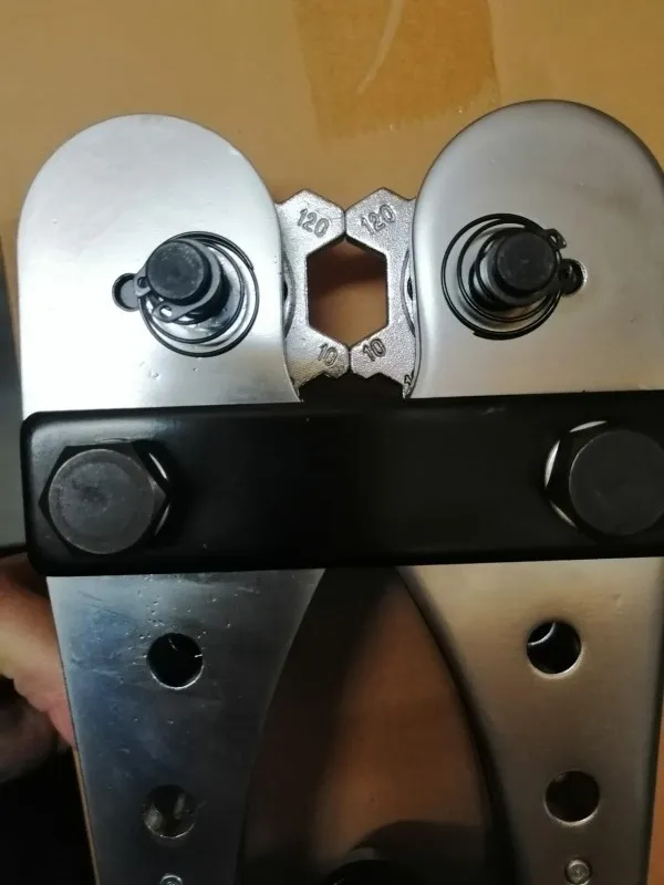 Aprieta Terminales Manual 16-120MM2 Hexagonal Hhyj-120